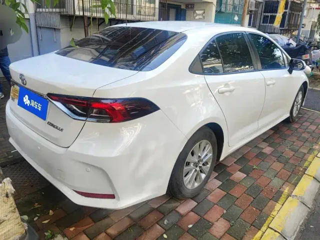 Toyota Corolla — Фото автомобиля 3