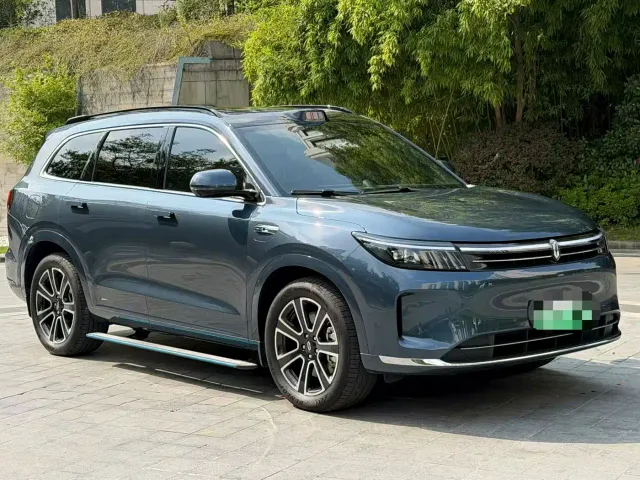 Aito M7 — Фото автомобиля 3