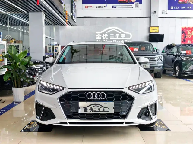 Audi Audi A4L 2022 40 TFSI Luxury Dynamic — Фото автомобиля 2