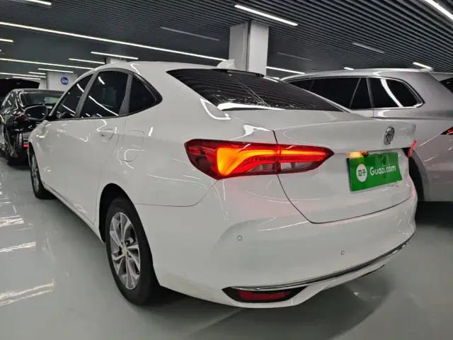 Buick Verano — Фото автомобиля 4