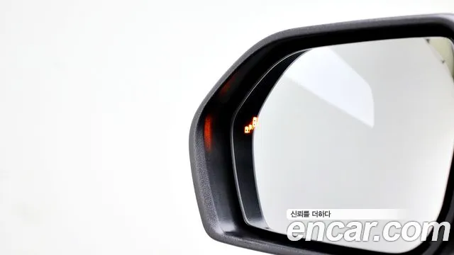 Ford Explorer — Фото автомобиля 6