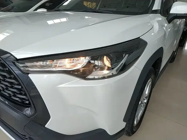 Toyota Corolla Cross — Фото автомобиля 23