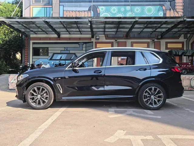 BMW X5 — Фото автомобиля 15