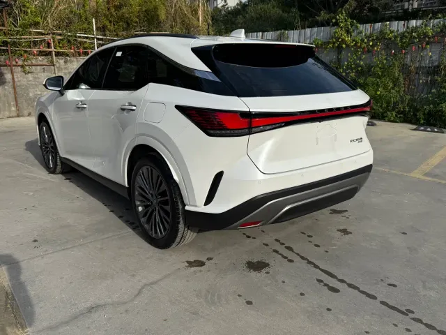 Lexus RX — Фото автомобиля 3