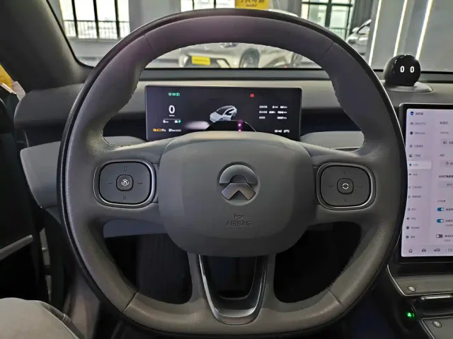 Nio ET5 Touring — Фото автомобиля 6