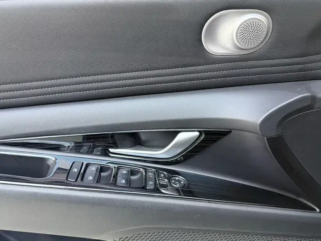 Hyundai Elantra — Фото автомобиля 11