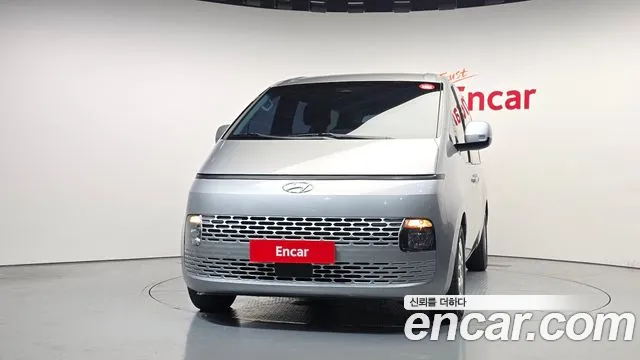 Hyundai Staria Staria 4WD Tourer 11 мест — Фото автомобиля 3