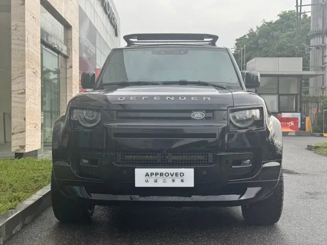 Land Rover Defender — Фото автомобиля 2
