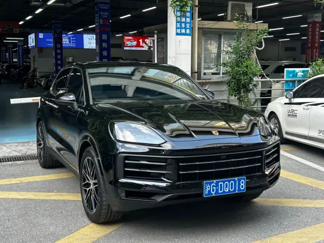 Porsche Cayenne — Фото автомобиля 2