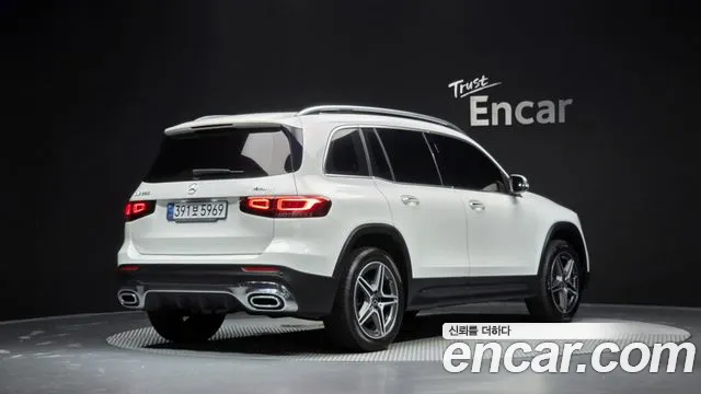 Mercedes-Benz GLB-Class — Фото автомобиля 2