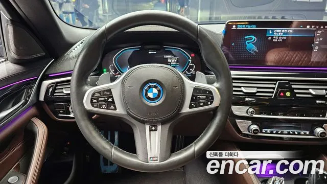 BMW 5-Series 5 серия (G30) — Фото автомобиля 13