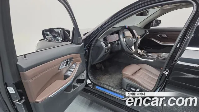 BMW 3-Series 3 серия (G20) 320i Luxury — Фото автомобиля 11