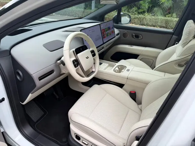 Li Auto i6 — Фото автомобиля 4