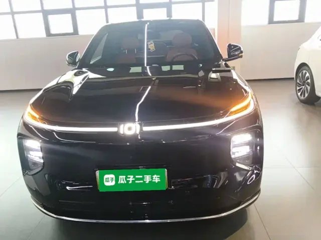 Changan Qiyuan Q07 — Фото автомобиля 2
