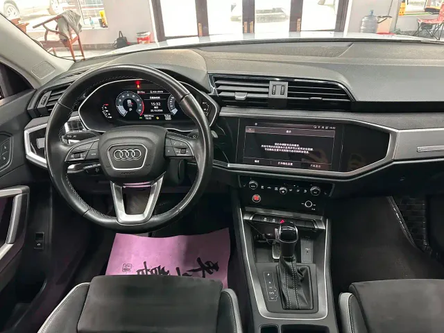 Audi Q3 — Фото автомобиля 8