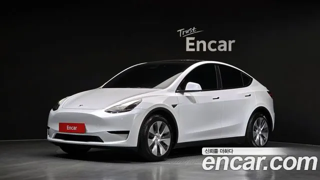 Фотография автомобиля — Tesla Model Y