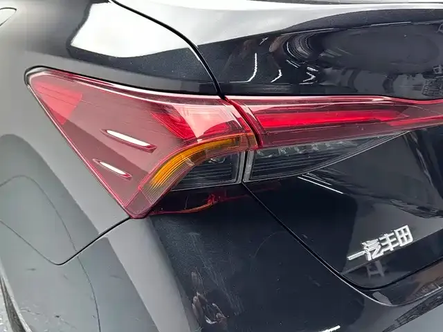 Toyota Avalon — Фото автомобиля 14