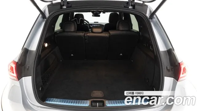 Mercedes-Benz GLE-Class — Фото автомобиля 11