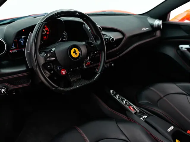 Ferrari F8 — Фото автомобиля 6