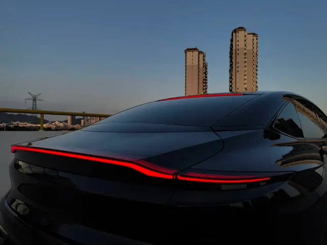 IM Motors L7 — Фото автомобиля 18