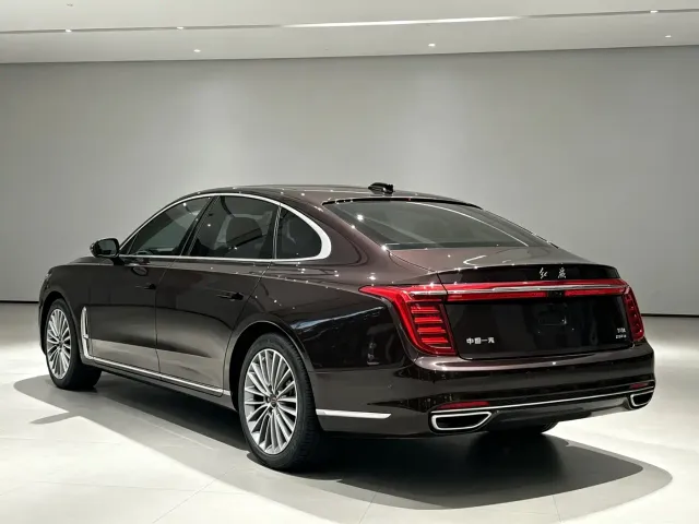 Hongqi H9 — Фото автомобиля 6