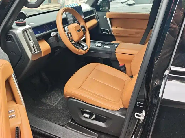 iCAR V27 — Фото автомобиля 9