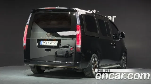 Hyundai Staria — Фото автомобиля 2