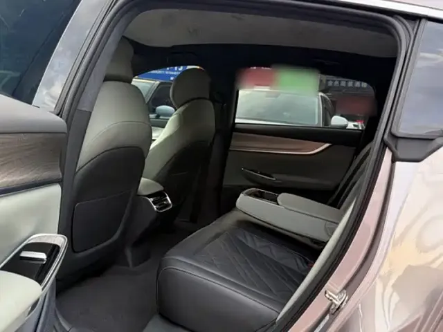 Changan Qiyuan A07 — Фото автомобиля 21