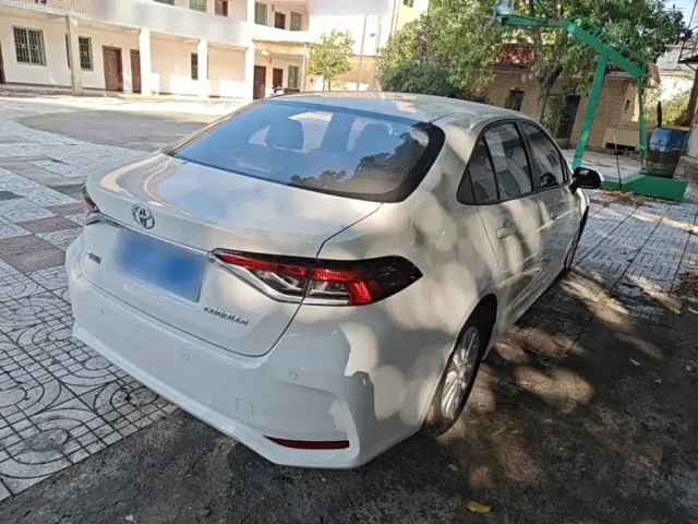 Toyota Corolla — Фото автомобиля 6