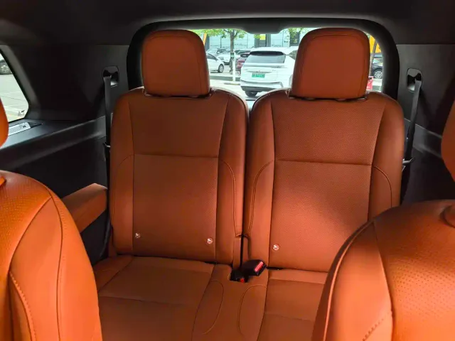 Li Auto Li Xiang L9 2024 Model Ultra — Фото автомобиля 14