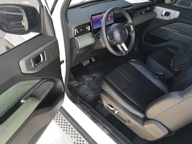 Baojun Yep — Фото автомобиля 15