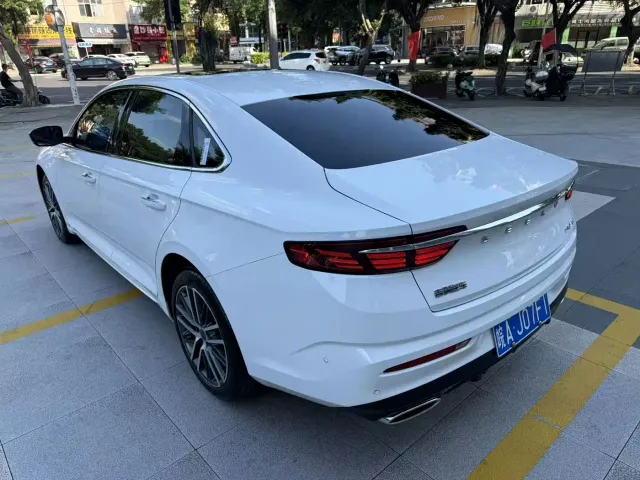 Geely Xingrui — Фото автомобиля 4