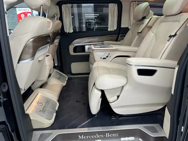 Mercedes-Benz V-Class — Фото автомобиля 10