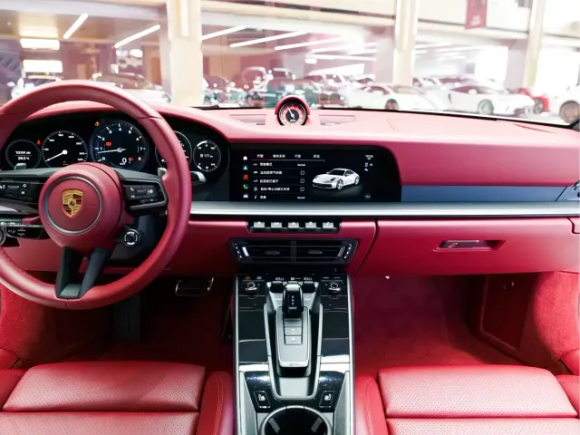 Porsche 911 — Фото автомобиля 12