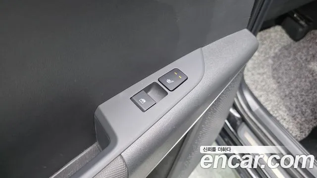 Kia Niro The All New — Фото автомобиля 29