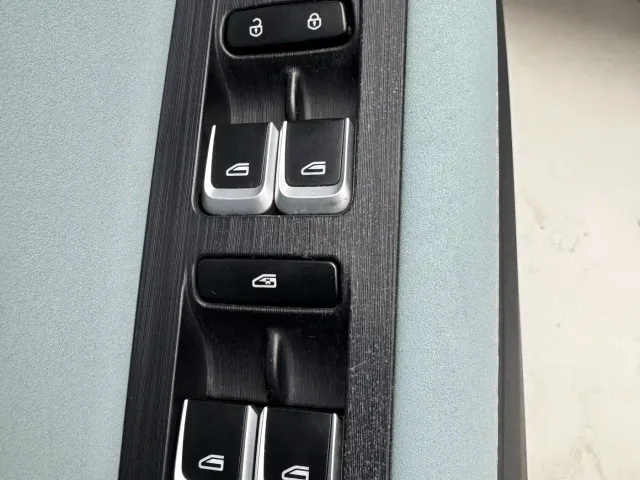 Geely Emgrand S — Фото автомобиля 15