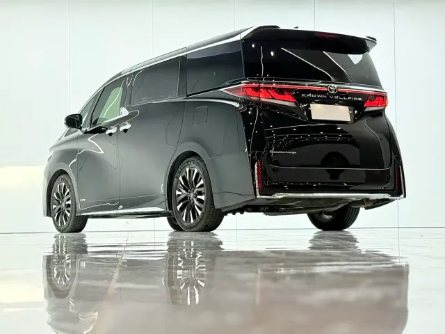 Toyota Vellfire — Фото автомобиля 16