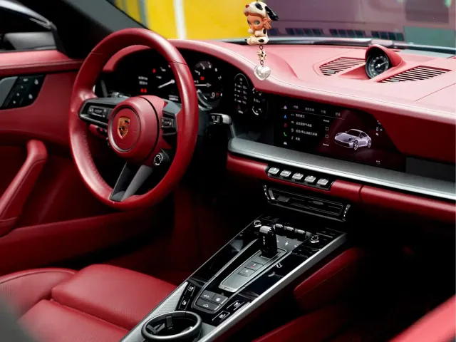 Porsche 911 — Фото автомобиля 10