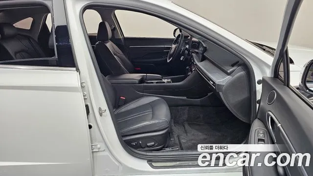 Hyundai Sonata — Фото автомобиля 11