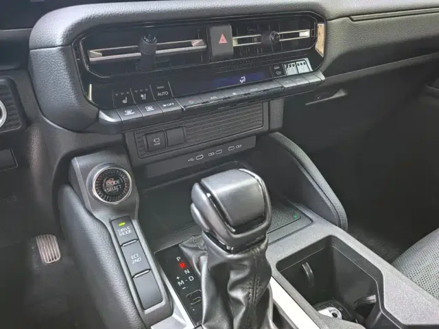 Toyota Prado — Фото автомобиля 7