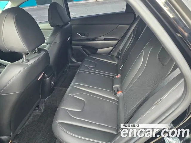 Hyundai AVANTE Новый Avante (CN7) — Фото автомобиля 9