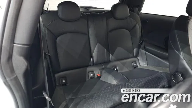 MINI Cooper Cooper Electric — Фото автомобиля 10