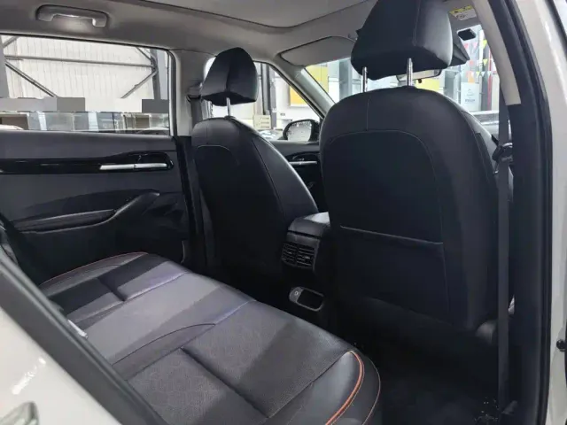 Kia Seltos — Фото автомобиля 12