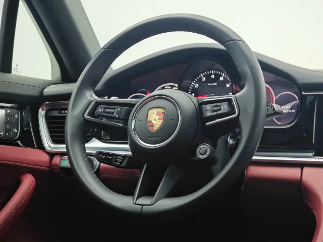 Porsche Panamera — Фото автомобиля 29