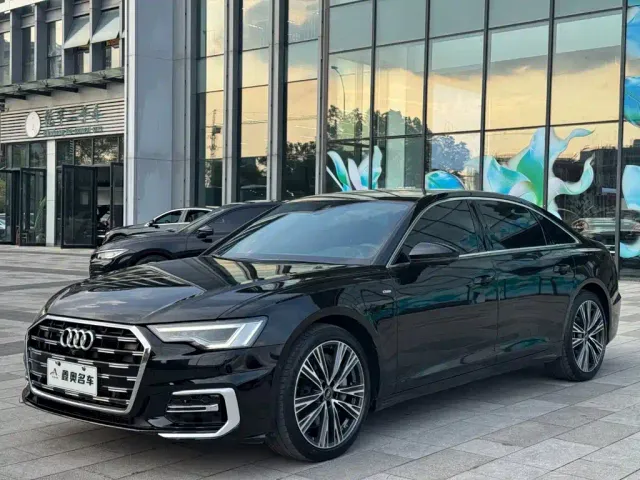 Фотография автомобиля — Audi A6L