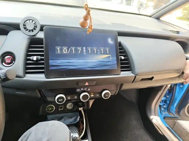 Honda Fit — Фото автомобиля 9