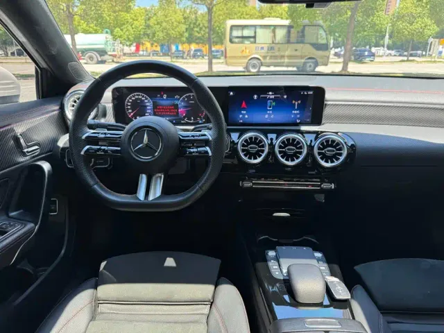 Mercedes-Benz A-Class — Фото автомобиля 14