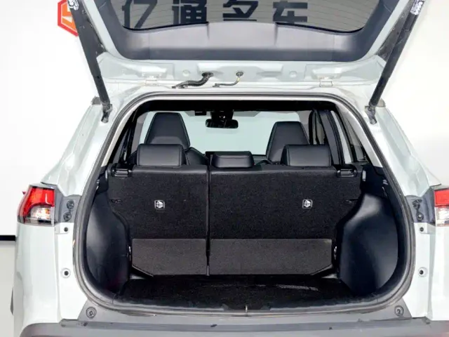 Toyota Corolla Cross — Фото автомобиля 22