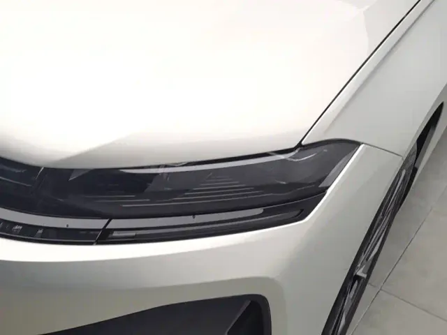 Volkswagen Sagitar — Фото автомобиля 7