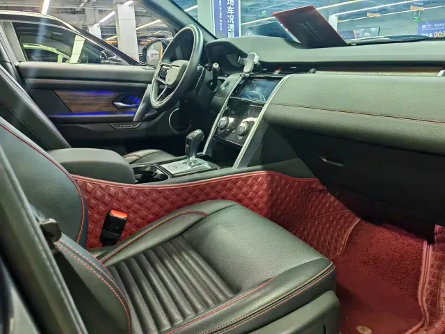 Land Rover Discovery Sport — Фото автомобиля 16
